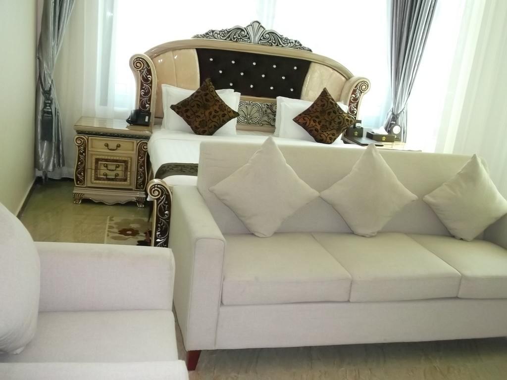 Star City Hotel Дар ес Саалам Екстериор снимка