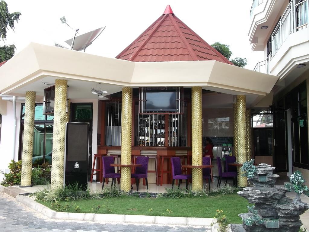 Star City Hotel Дар ес Саалам Екстериор снимка
