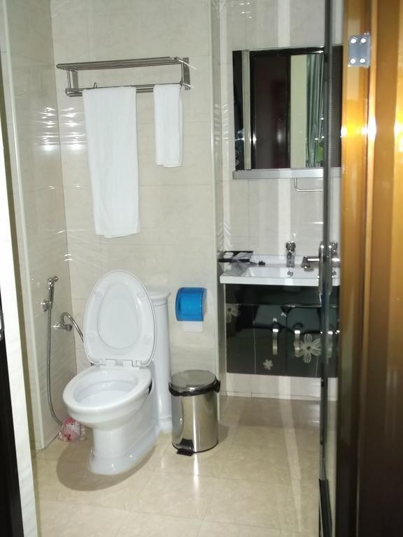 Star City Hotel Дар ес Саалам Екстериор снимка