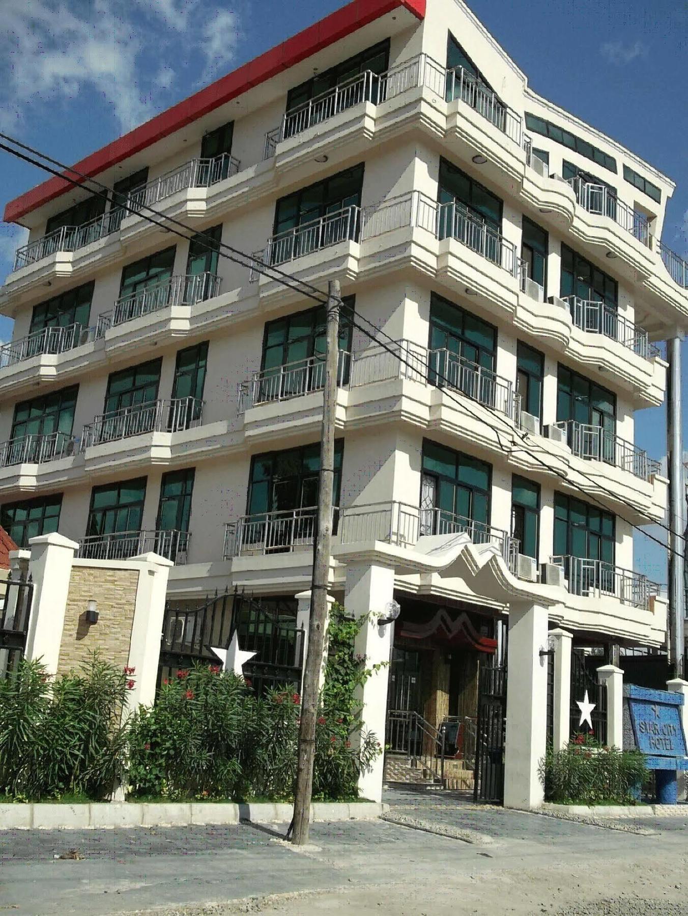 Star City Hotel Дар ес Саалам Екстериор снимка