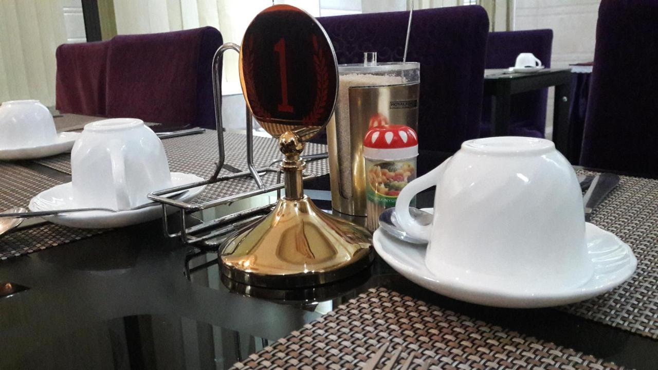 Star City Hotel Дар ес Саалам Екстериор снимка
